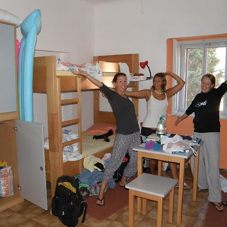 Hi Hostel Veli Losinj Luaran gambar