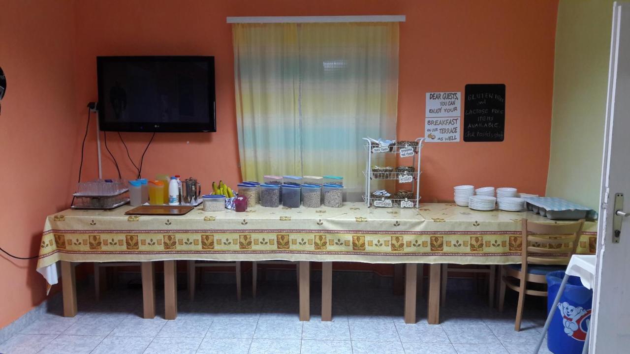 Hi Hostel Veli Losinj Luaran gambar